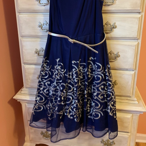 Cocktail dress, navy with gold detail and belt. - Picture 2 of 3